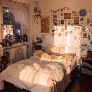 Teen room mystery box